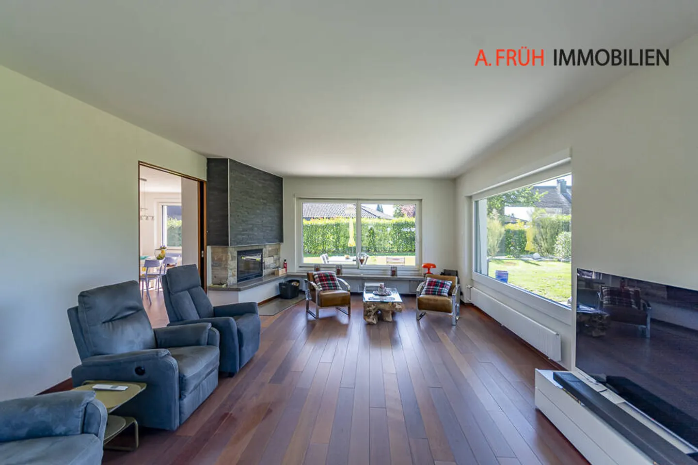 Une oasis privée avec beaucoup d'espace et une vue magnifique - Photo 6 sur 13
