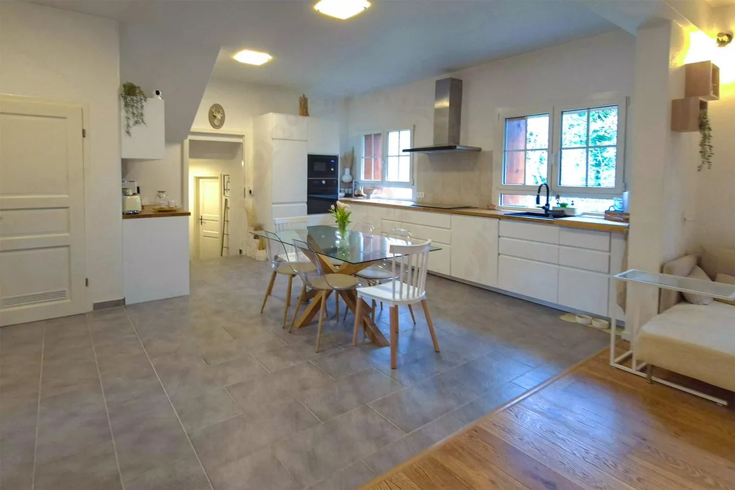Appartement Charmant avec Jardin - Photo 7 sur 13