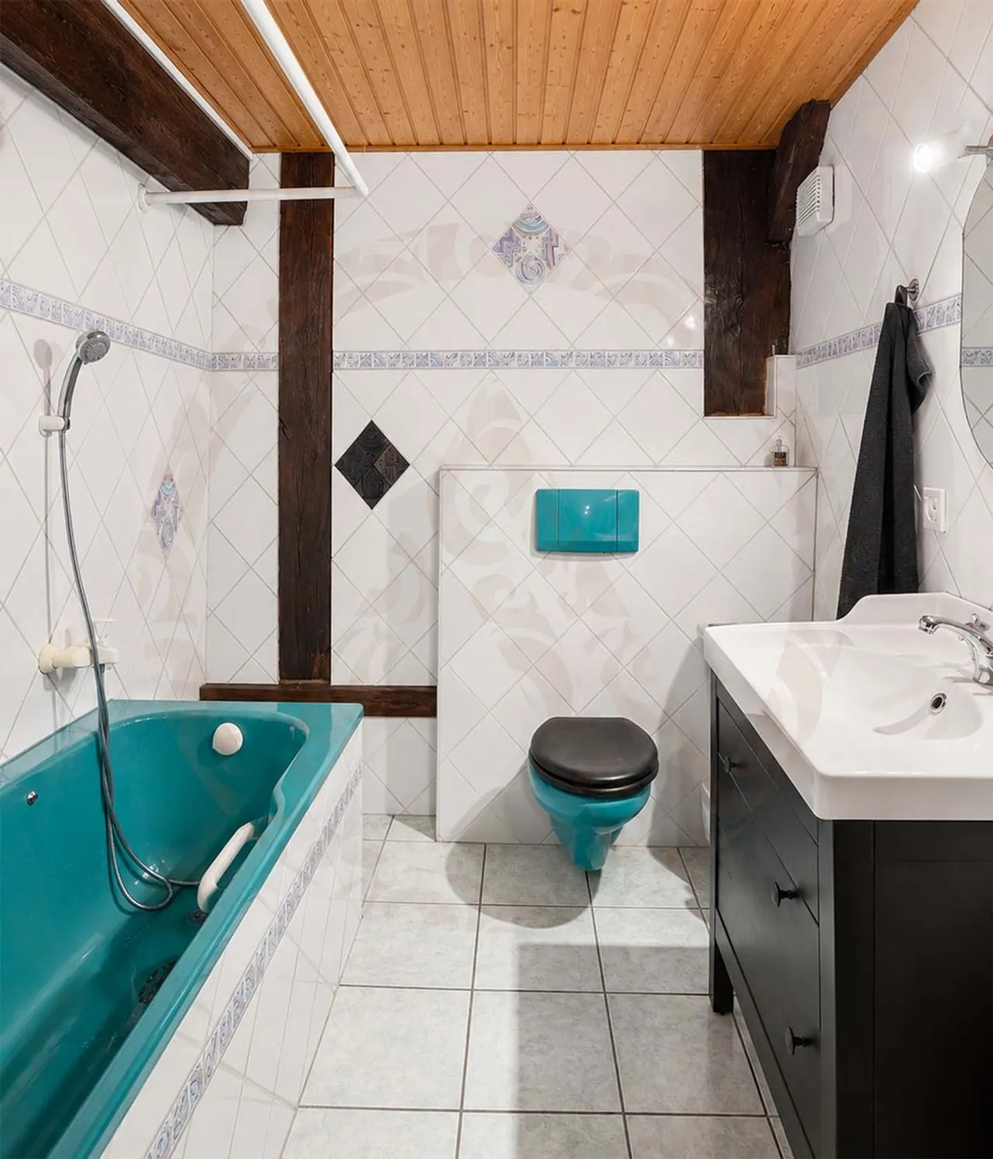 Casa di villaggio con 2 appartamenti a Pailly - Foto 6 di 13