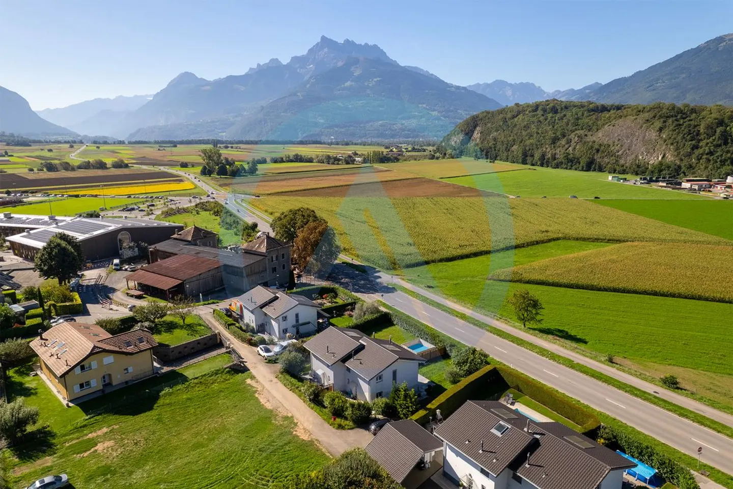 Villa familiale avec jardin et vue - Photo 1 sur 13