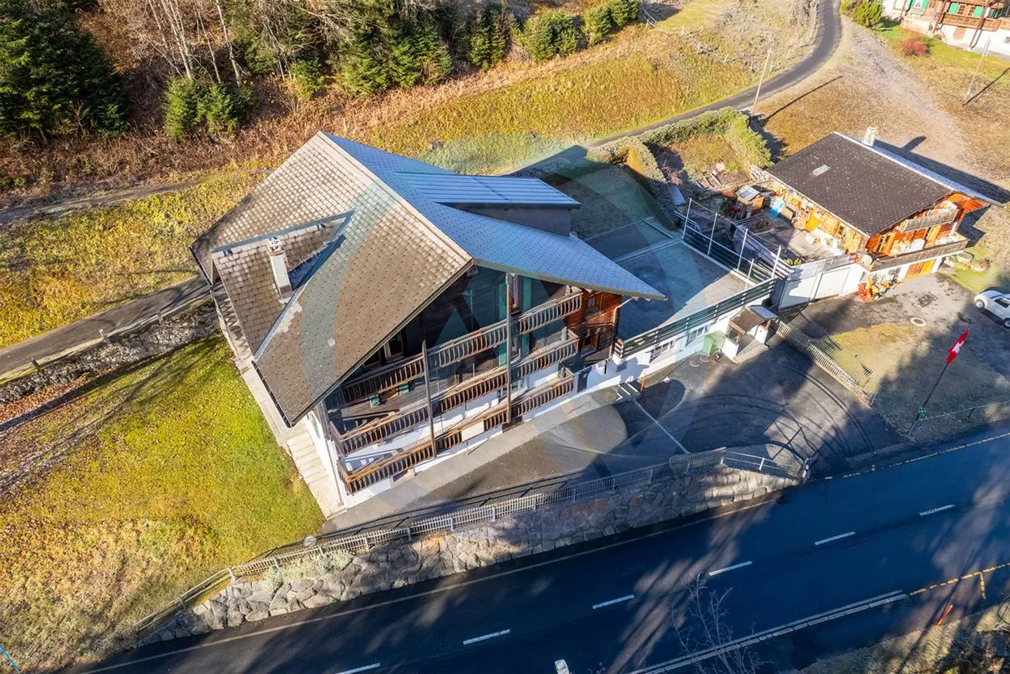 An exceptional chalet to bring your group projects to life in the Portes-du-Soleil - Photo 2 of 13