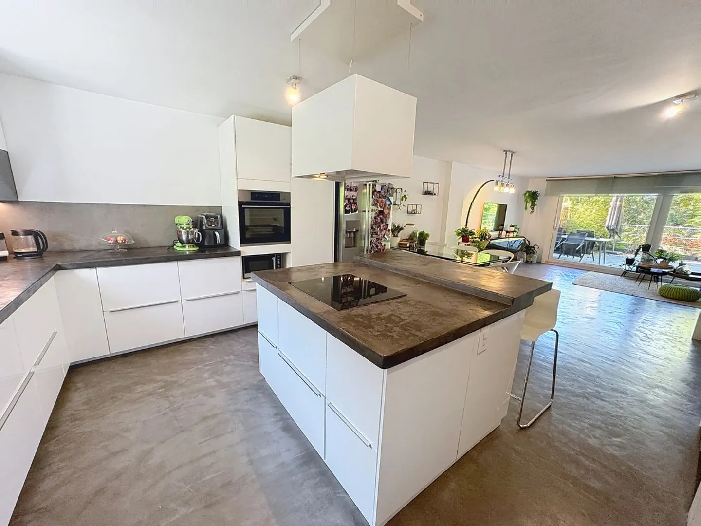 Casa a schiera con 5.5 stanze e terrazza, 4 camere, zona residenziale tranquilla - Foto 3 di 13