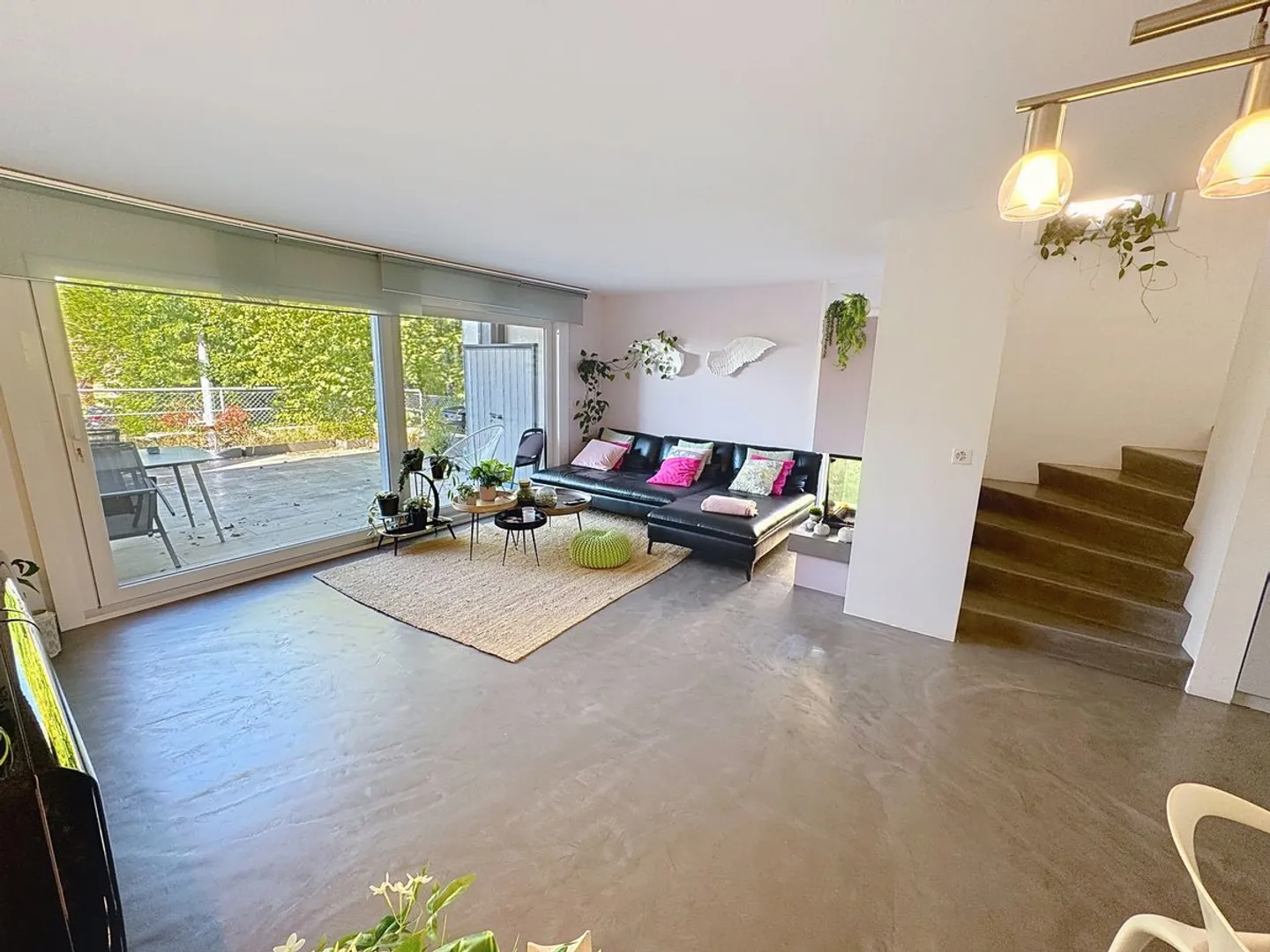 Casa a schiera con 5.5 stanze e terrazza, 4 camere, zona residenziale tranquilla - Foto 1 di 13