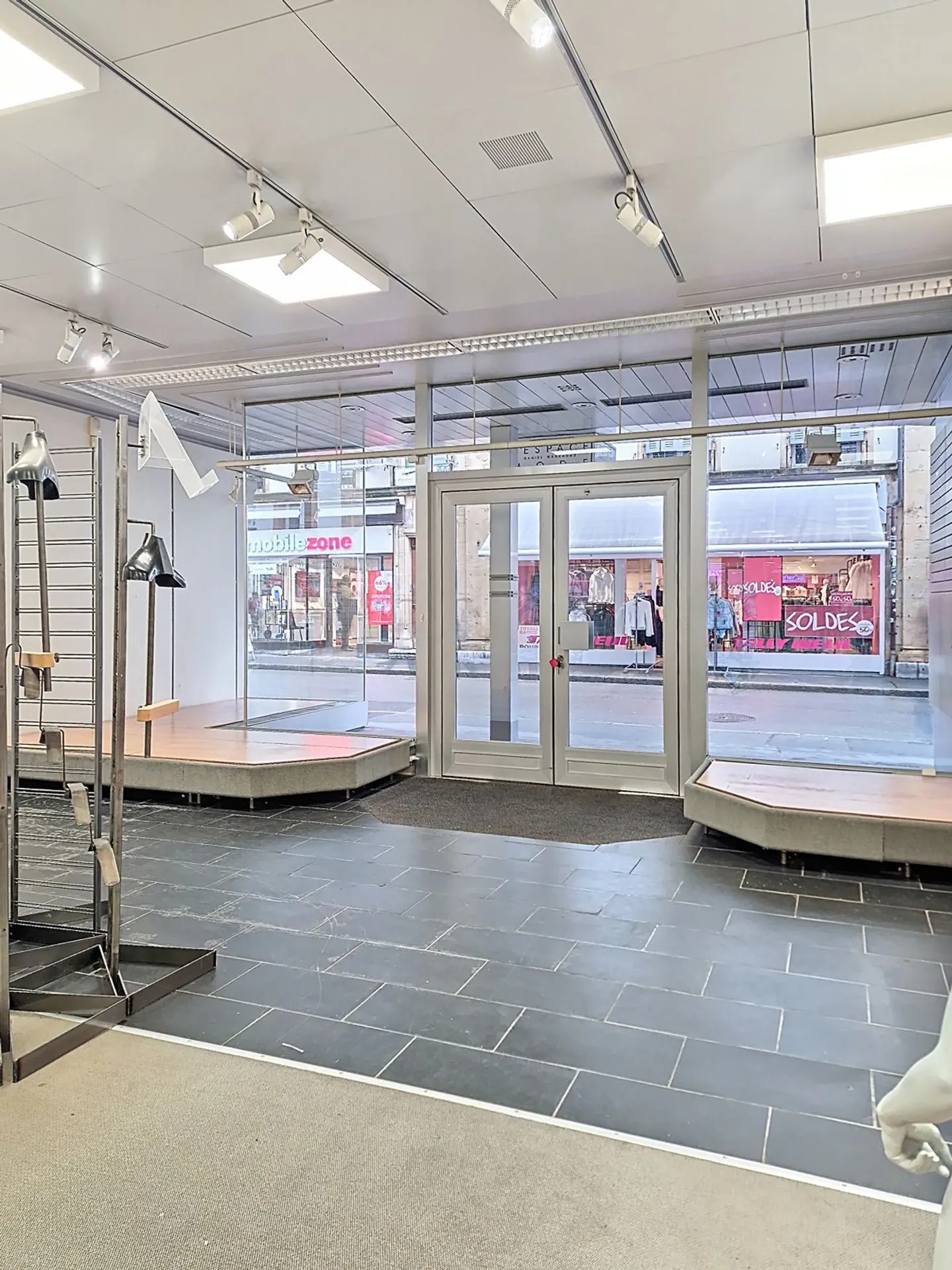 Opportunité pour investisseurs - Immeuble de rendement au coeur d'Yverdon-les-Bains - Foto 9 von 9