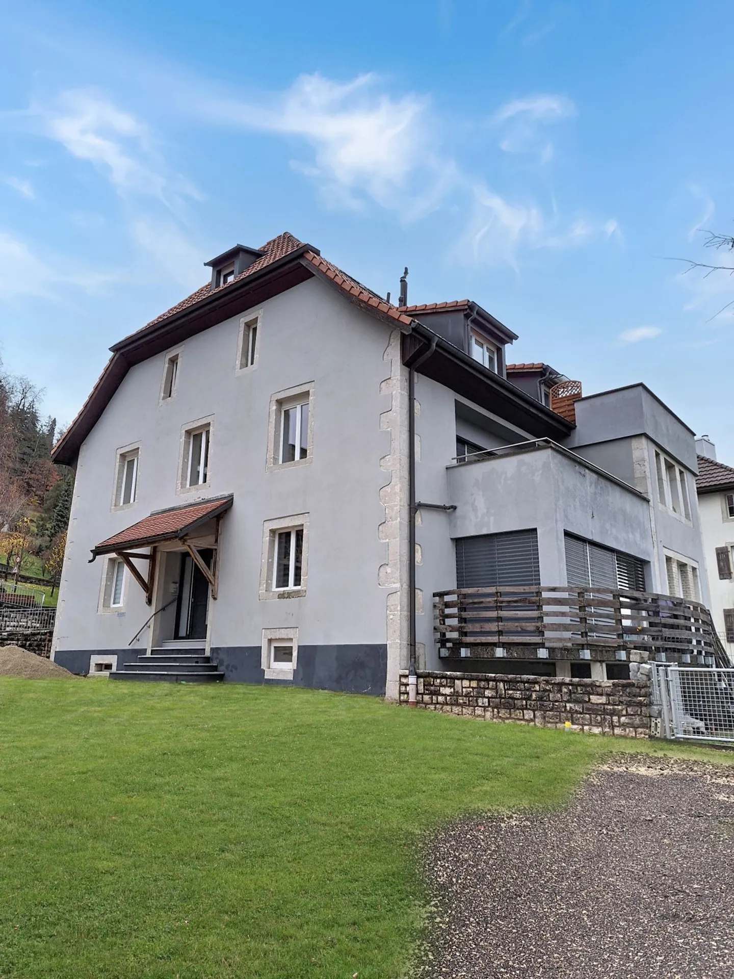 Bellissimo appartamento luminoso e ristrutturato, 5,5 locali - vicino alla natura - Foto 11 di 11