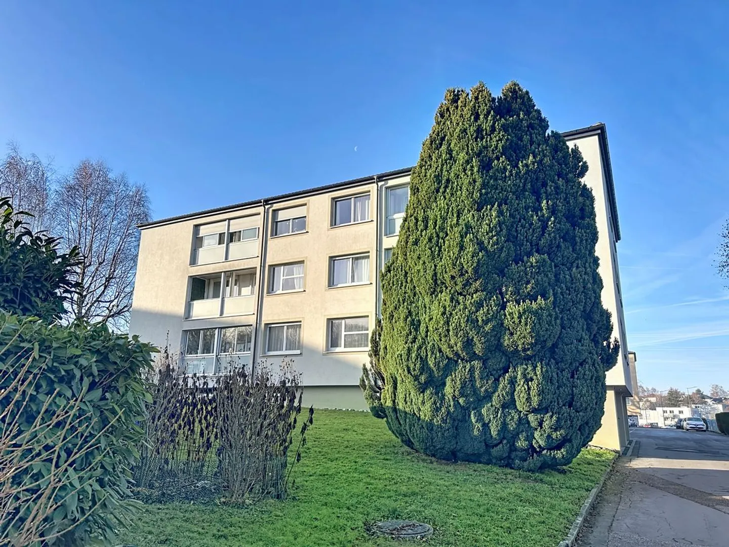 Bel appartement 3,5 pièces à Cugy VD - lumineux, confortable et parfaitement entretenu, avec place de parc - Photo 1 sur 9