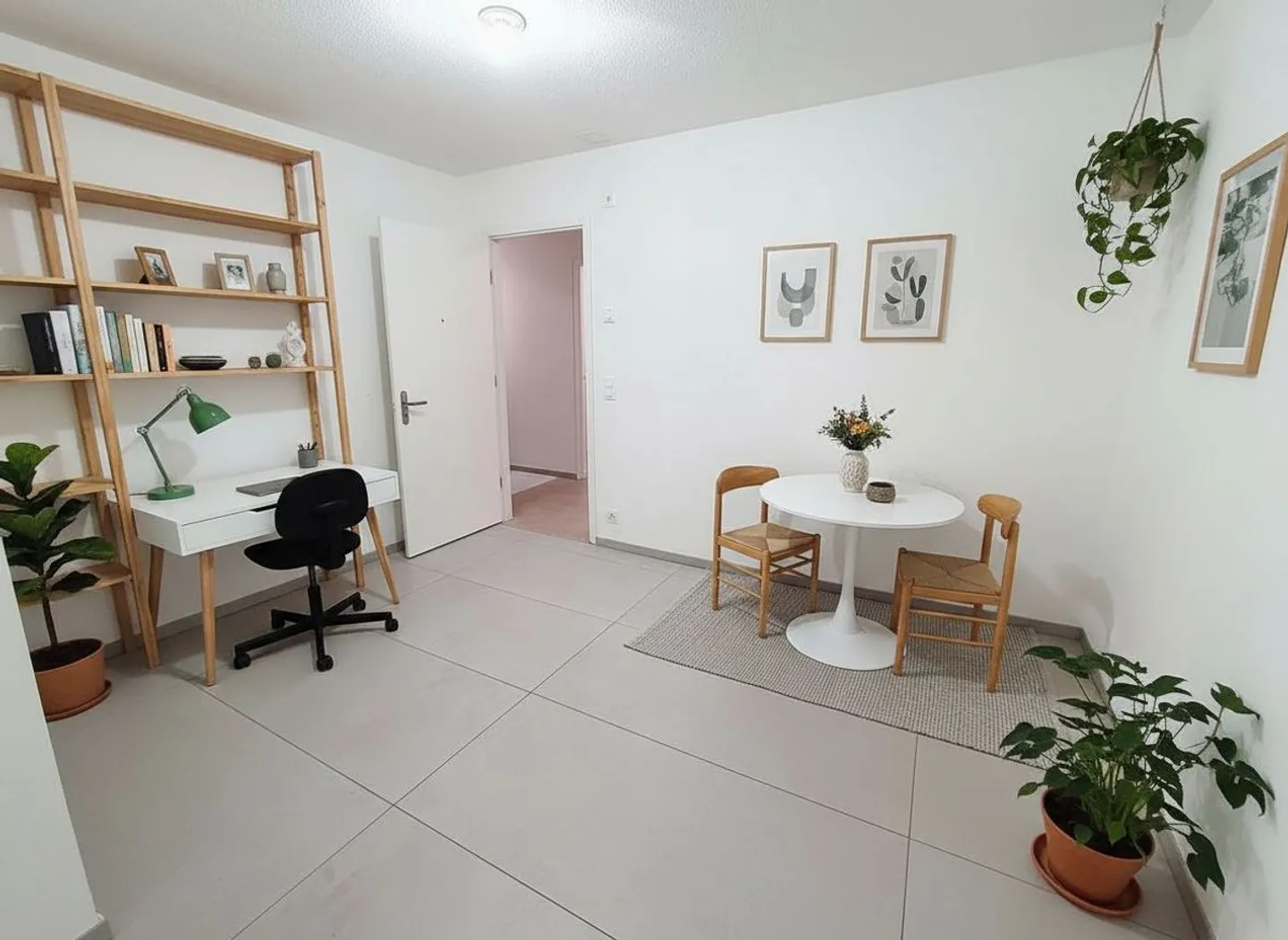 1.5-room studio with parking space - Photo 2 of 6