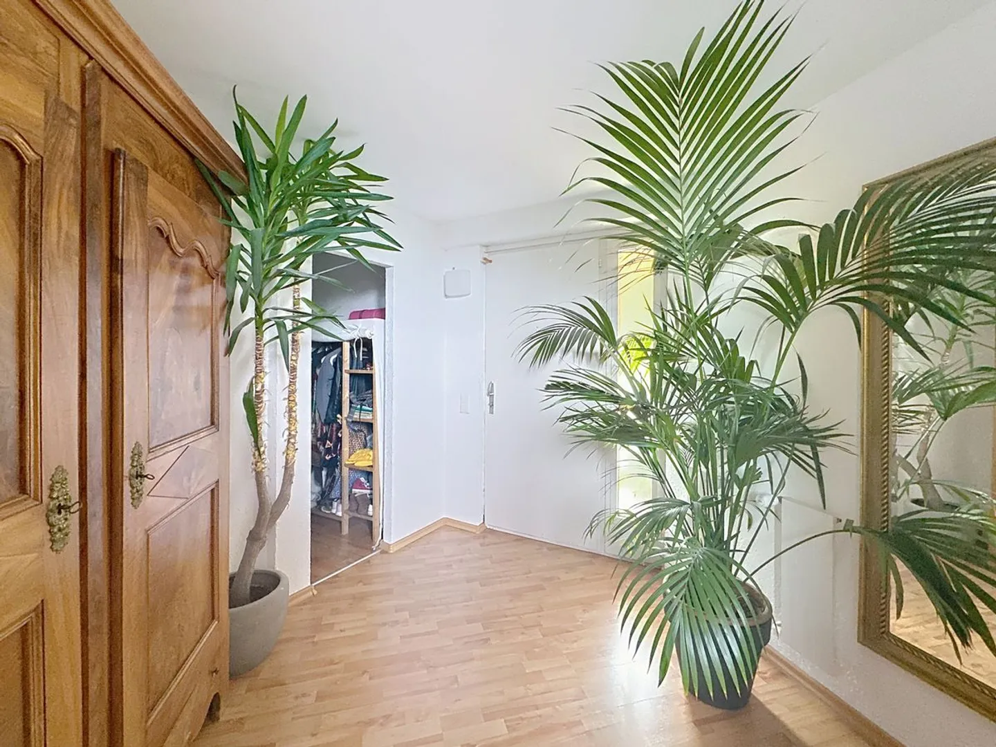 Affascinante casa a schiera ristrutturata a Belmont-sur-Lausanne - Foto 7 di 13