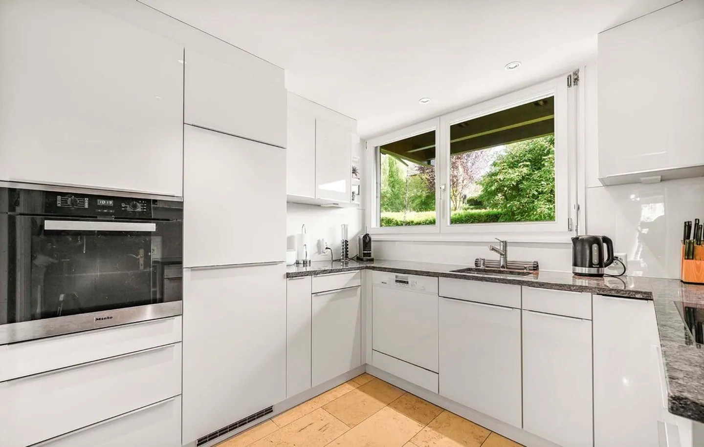 Elegante Architektenvilla mit unabhängigem Studio - Veyrier (GE) - Foto 4 von 8