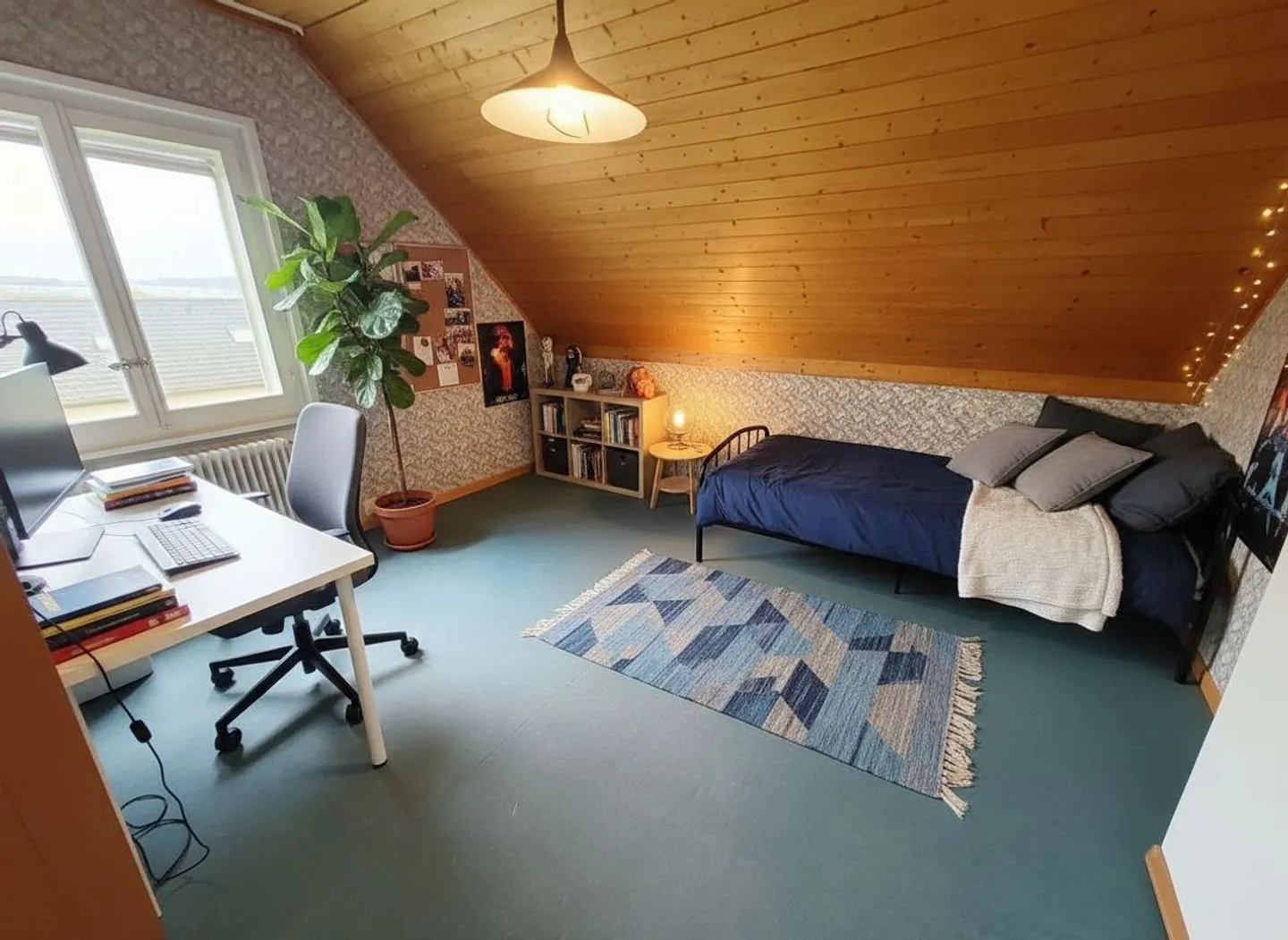 Spacious family home, plot of 1147 m2 - Photo 10 of 13