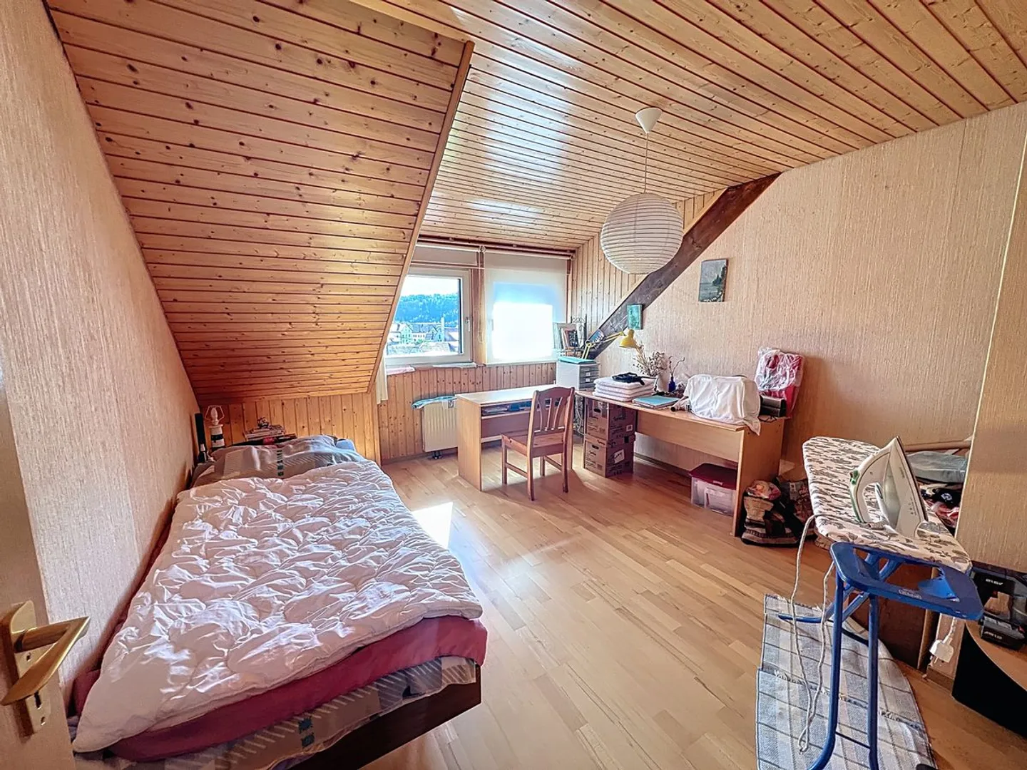 Villa familiare con 2 appartamenti di 4.5 e 3.5 - 2 studi, un laboratorio e grande appezzamento - Foto 13 di 13