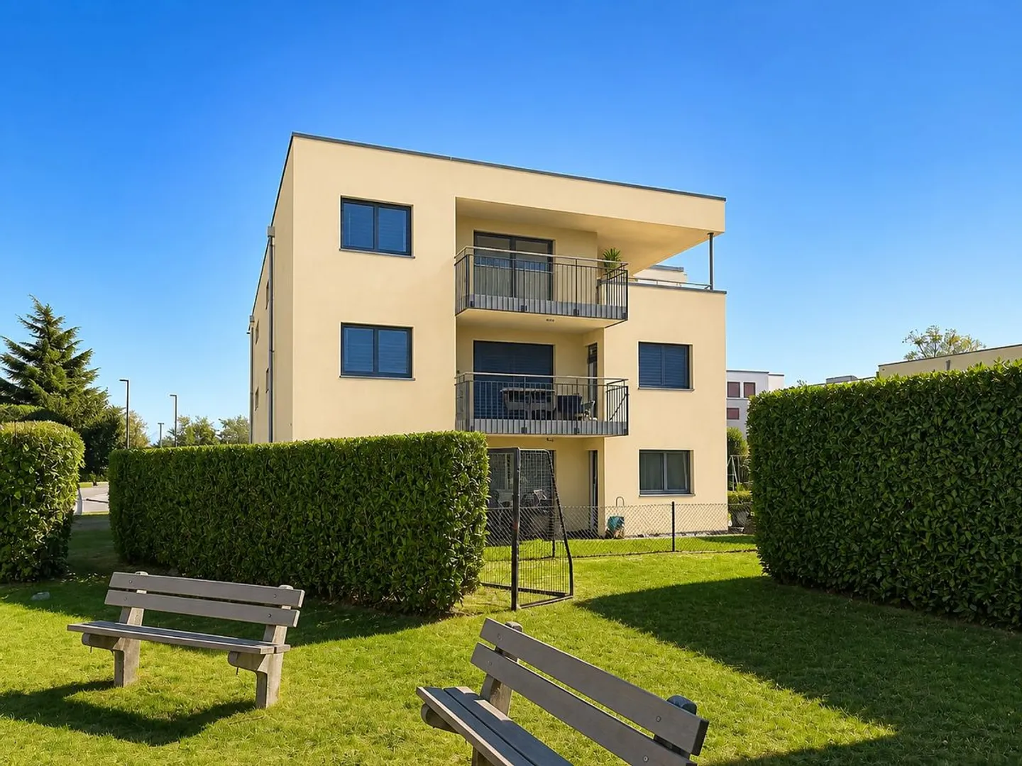 Appartamento ristrutturato con vista lago - Foto 1 di 12