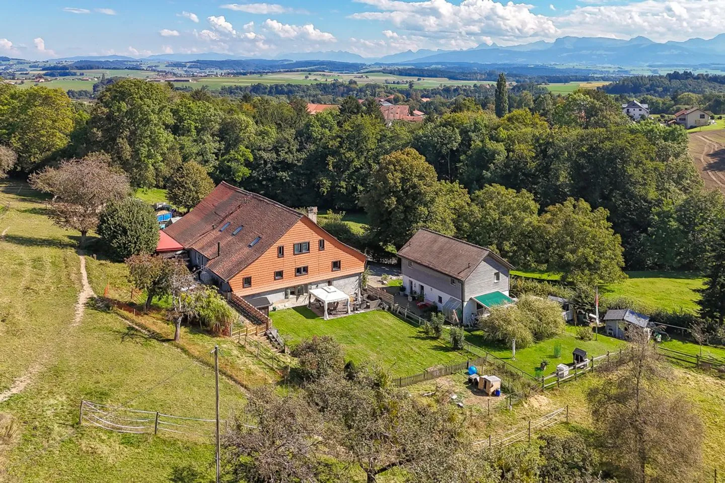 Ferme Charmante avec Confort Moderne - Photo 1 sur 13