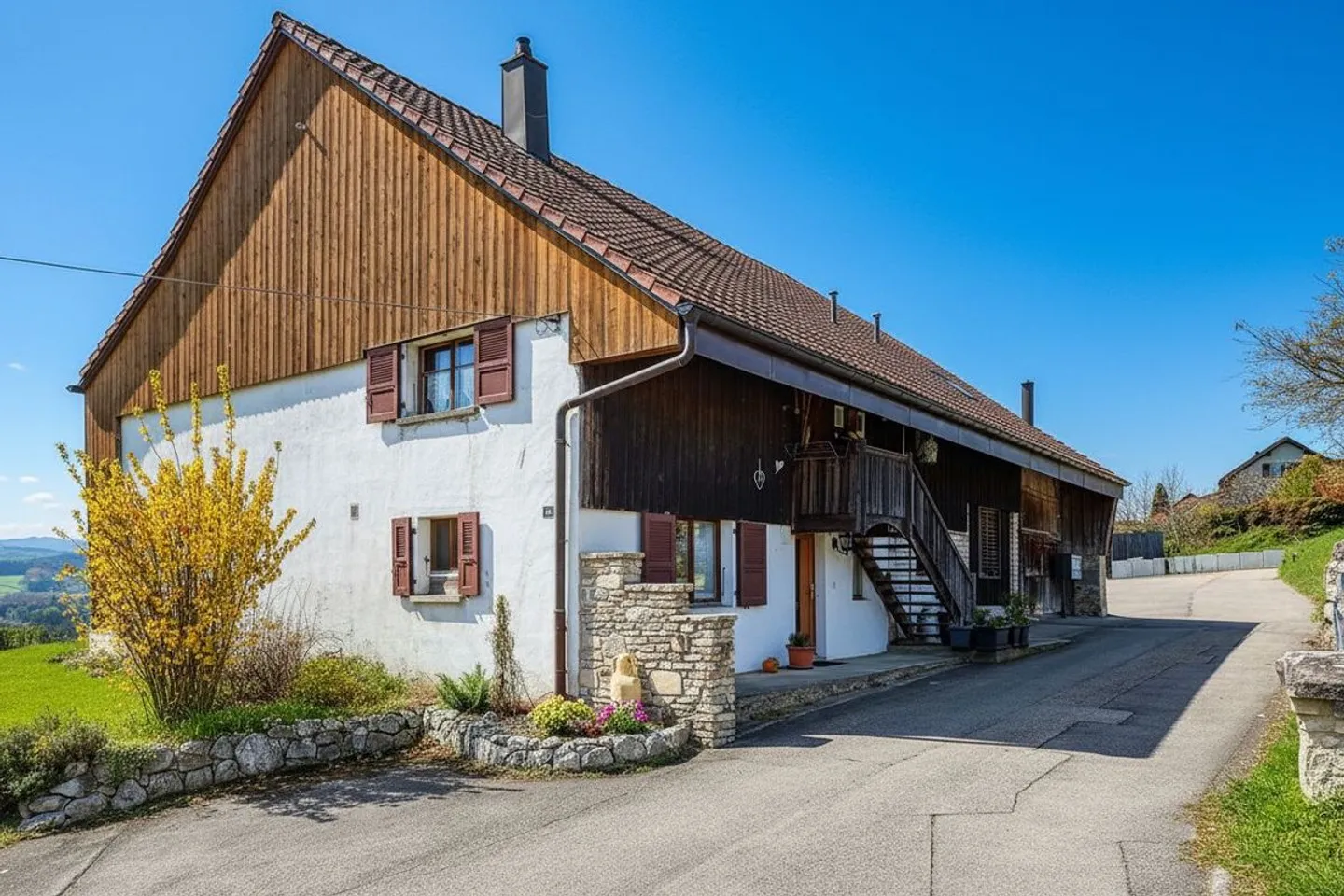 Renovated Farm with 3 Apartments - Yield ~5% - Villarimboud - Photo 2 of 13