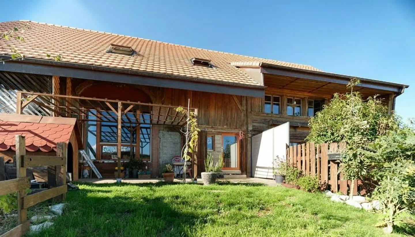 Renovated Farm with 3 Apartments - Yield ~5% - Villarimboud - Photo 3 of 13