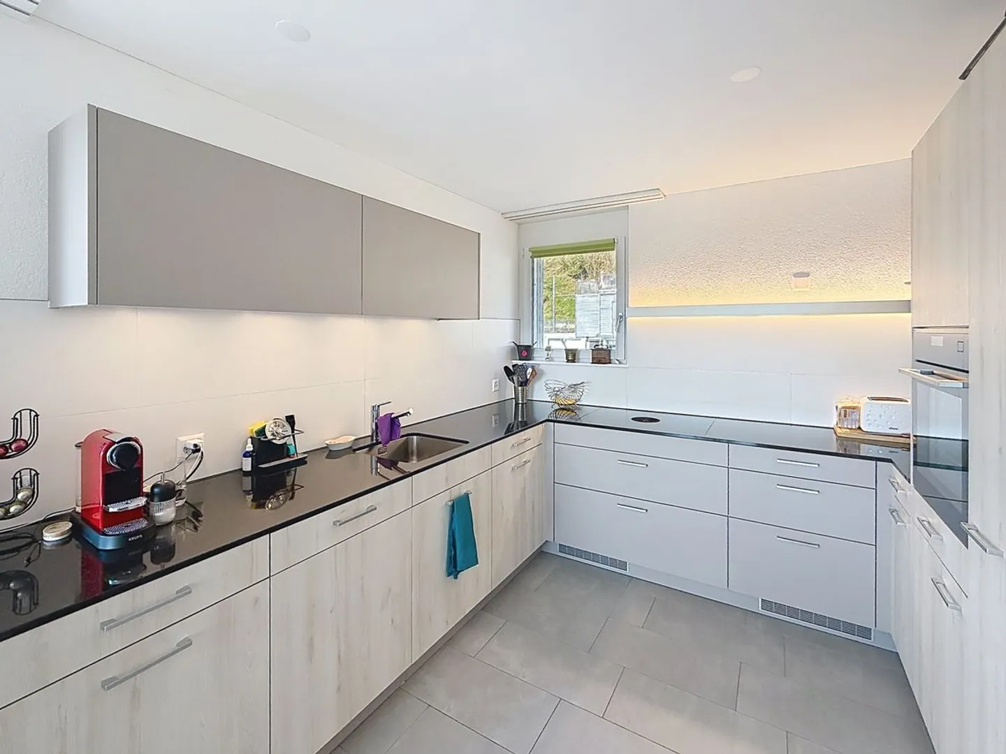 Exceptional penthouse at the gates of Neuchâtel - Photo 5 of 11