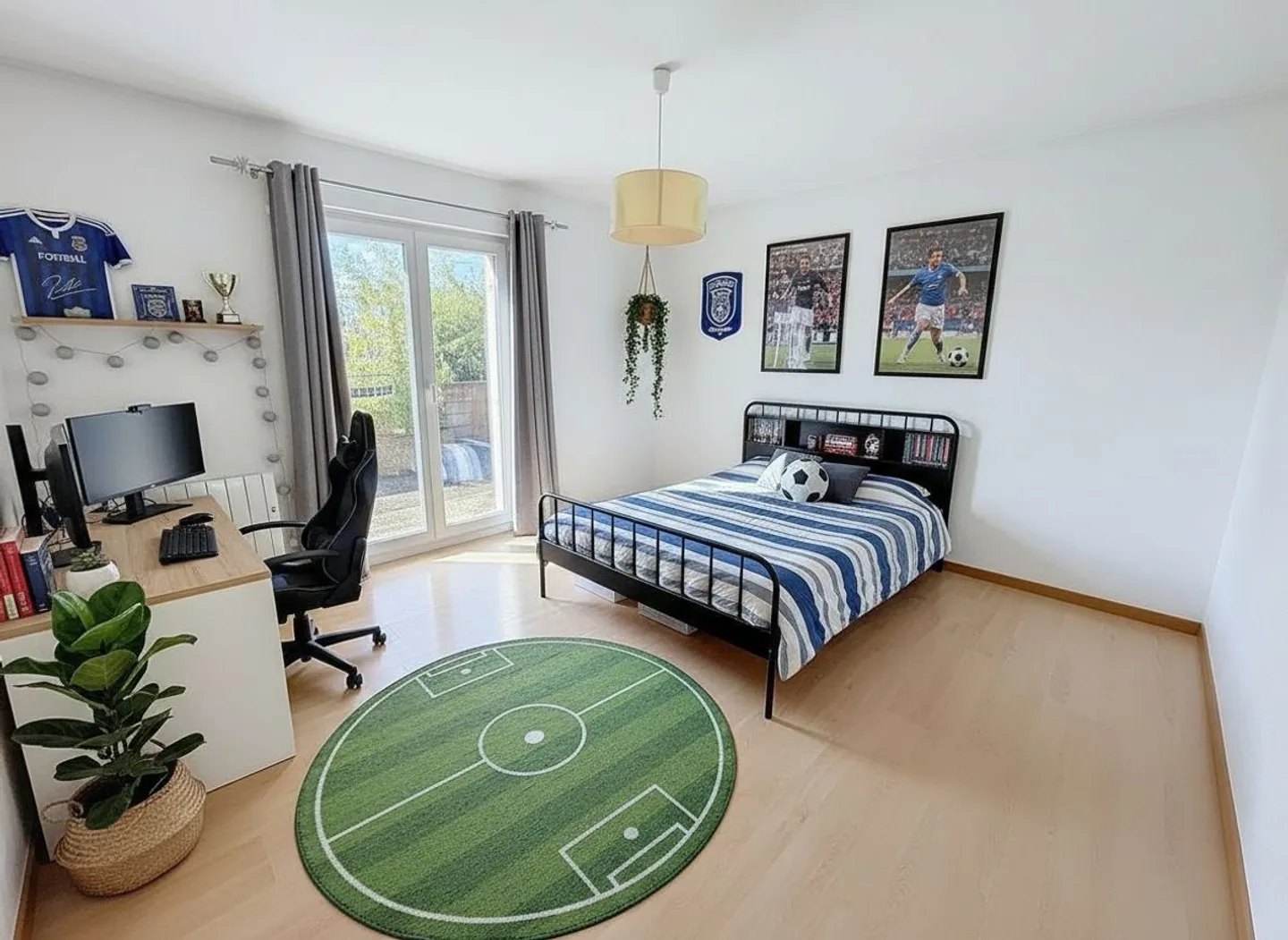 Geräumiges Familienhaus mit Pool - Foto 6 von 13