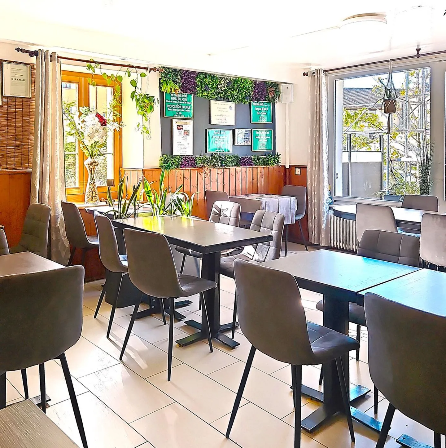 GEBÄUDE FÜR MIETINVESTITION - SEHR GUTE BEDINGUNGEN IN DER NÄHE VON PAYERNE UND ESTAVAYER - Foto 6 von 11