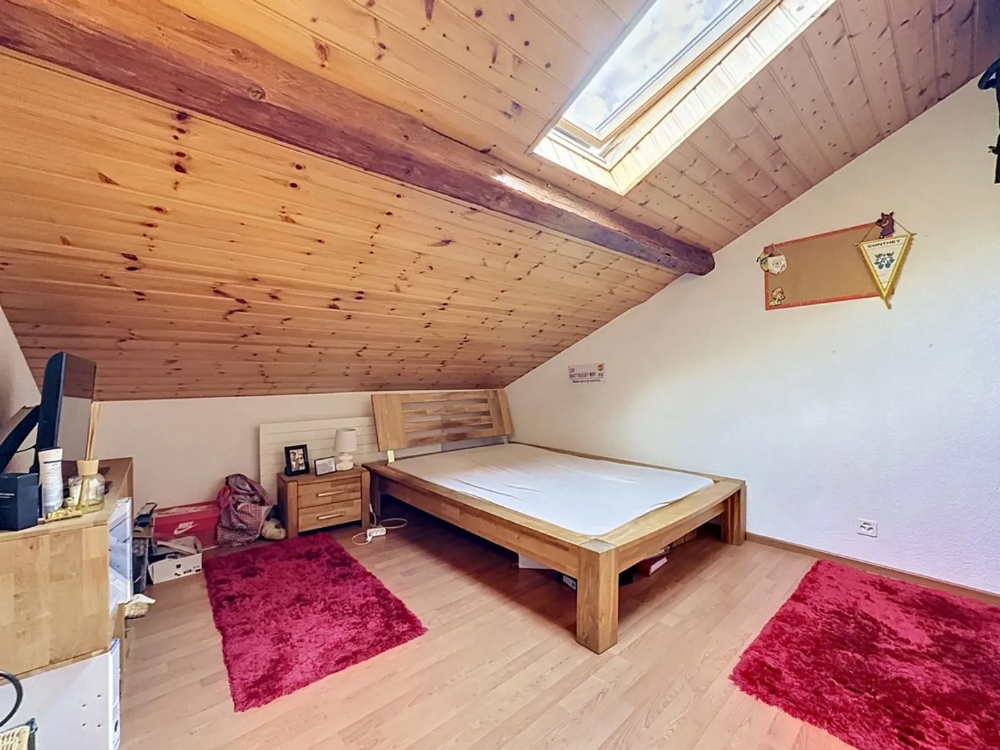 Village house with two apartments and barn with great potential - Photo 9 of 13