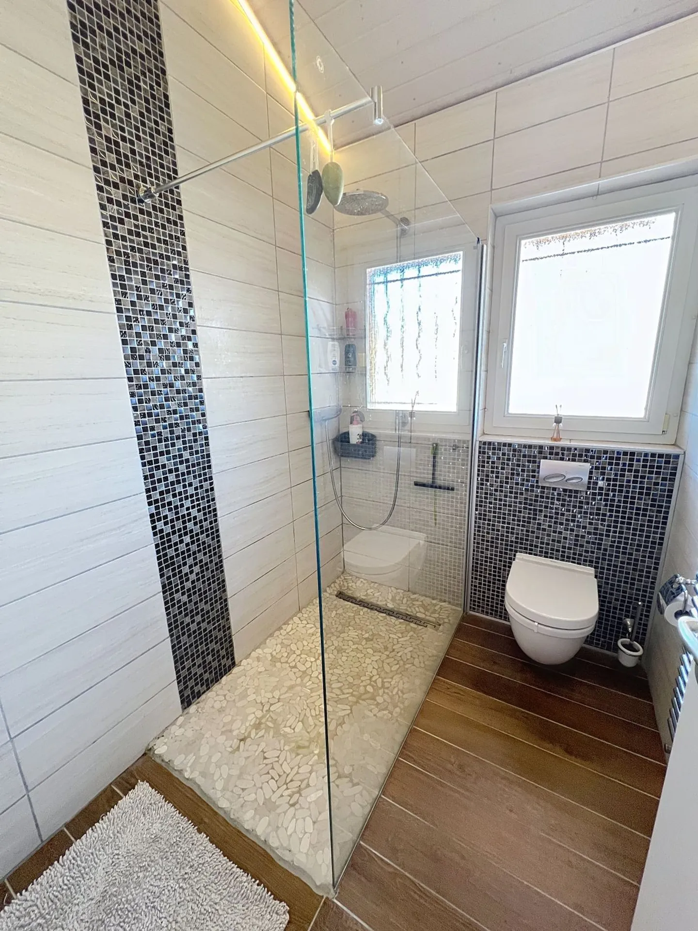 Magnifica casa indipendente ristrutturata e in perfette condizioni, ideale per una famiglia. - Foto 10 di 13