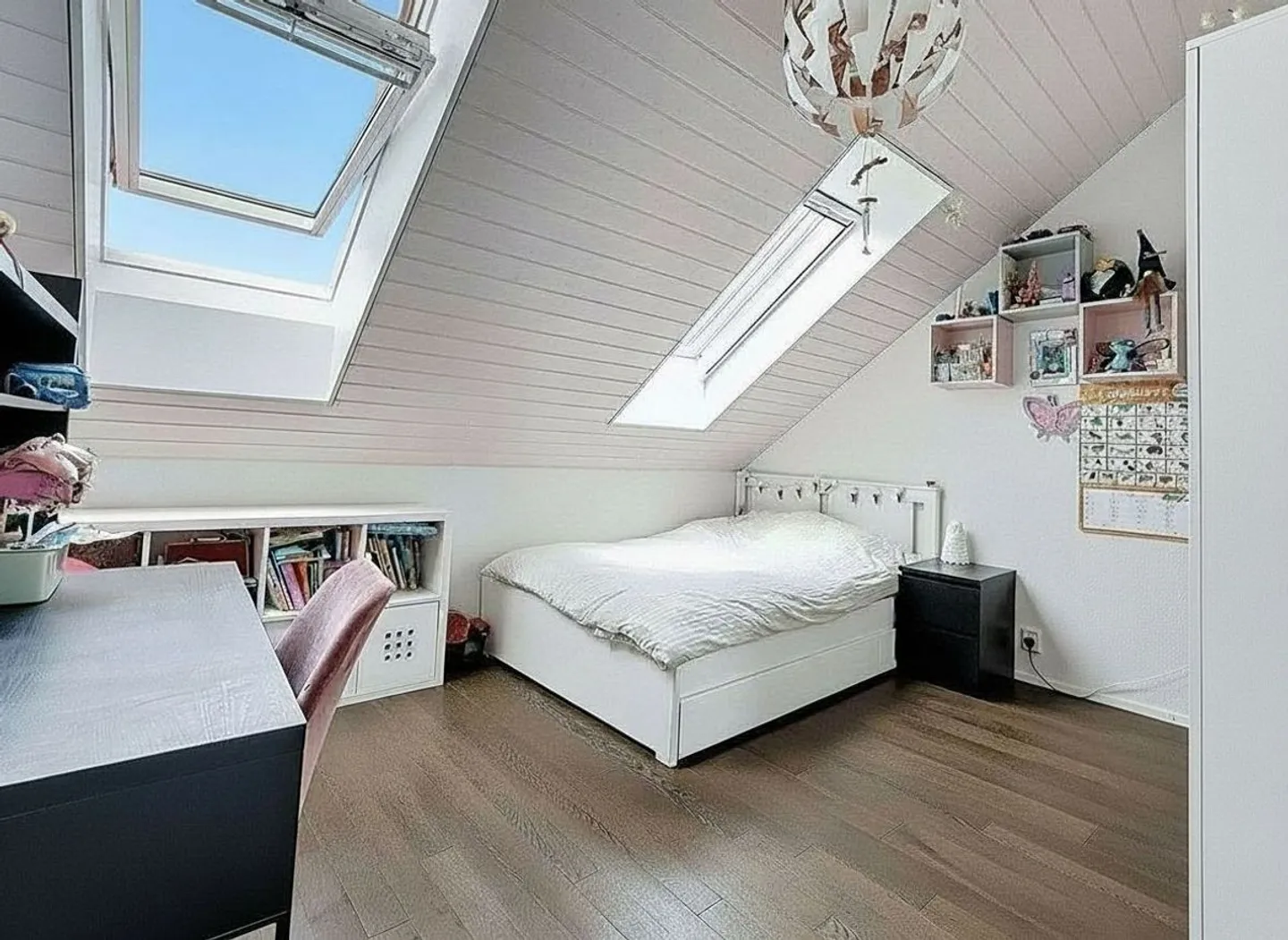 Außergewöhnliches Penthouse-Duplex mit Panoramablick und modernen Annehmlichkeiten - Foto 6 von 13