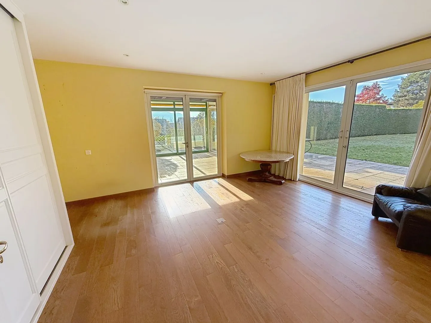 Luxury house - Photo 9 of 13