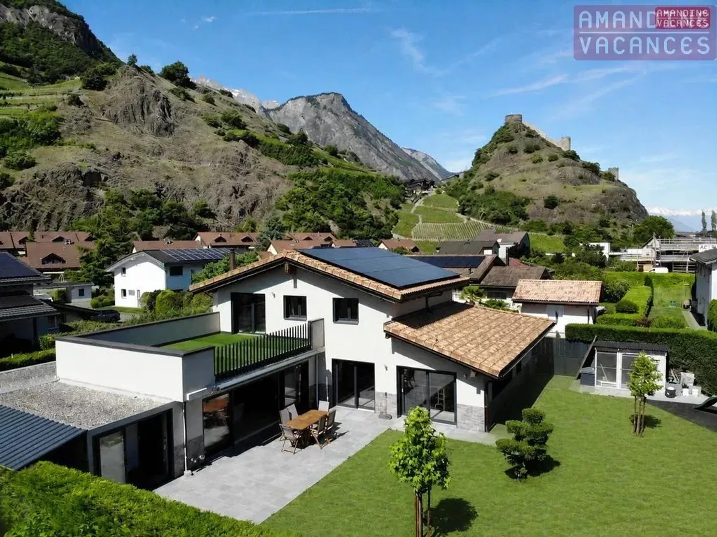 Außergewöhnliche Villa — Saillon, Wallis - Foto 1 von 13