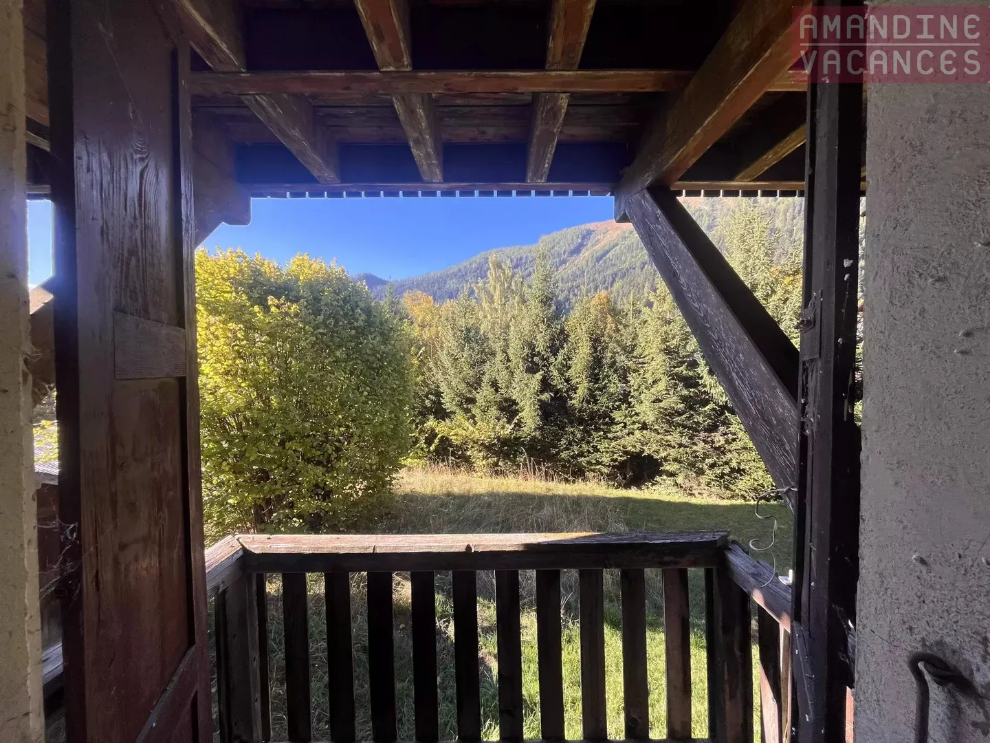 Garden-level apartment to renovate in Ovronnaz - Photo 12 of 13