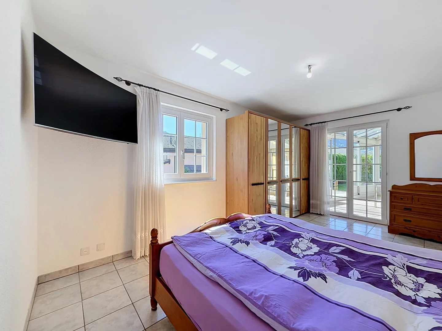 Stunning 5.5 room villa with independent studio and garden without vis-à-vis - Photo 11 of 13