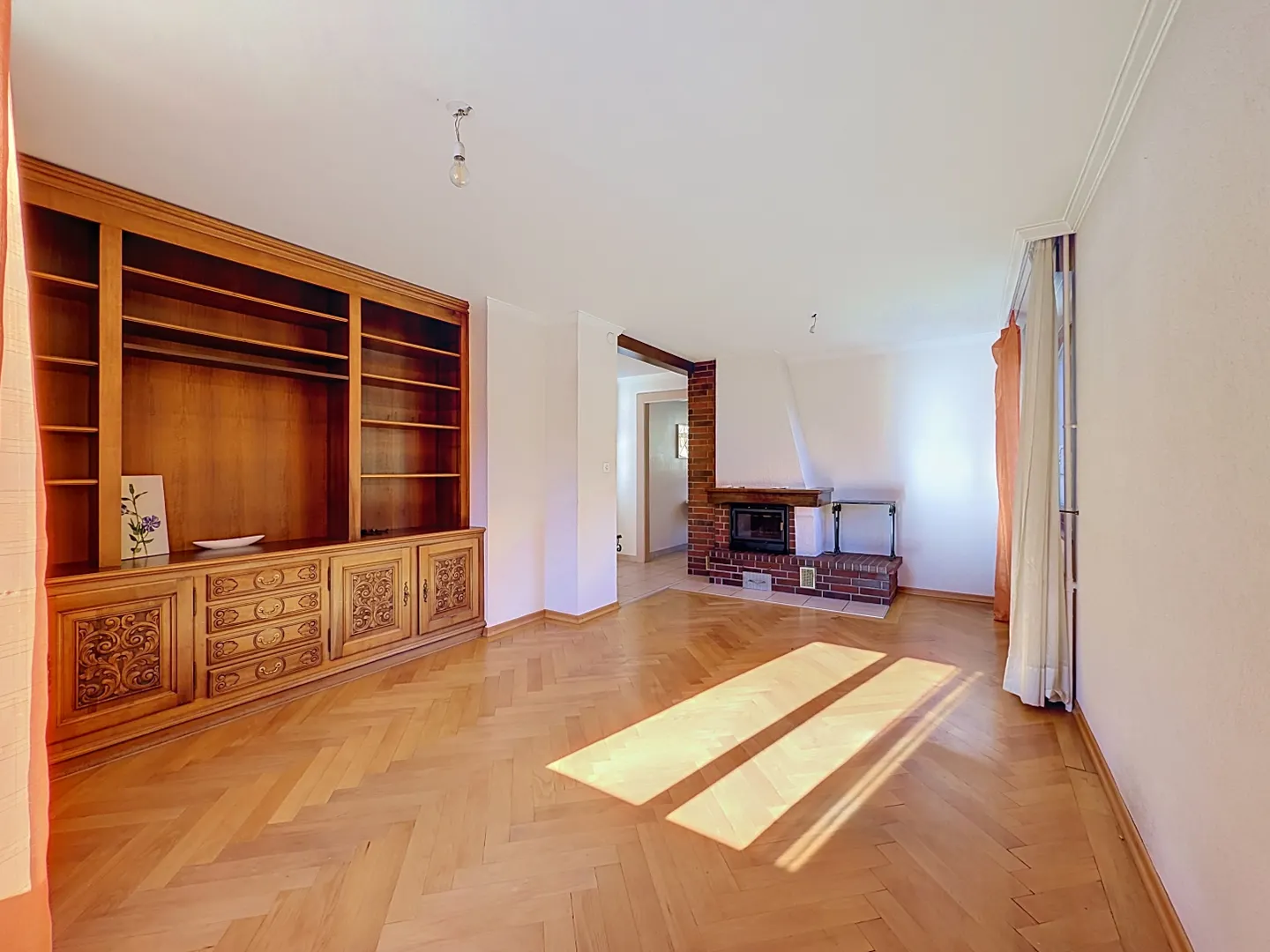 A house from yesterday to write your story of tomorrow - Photo 2 of 13