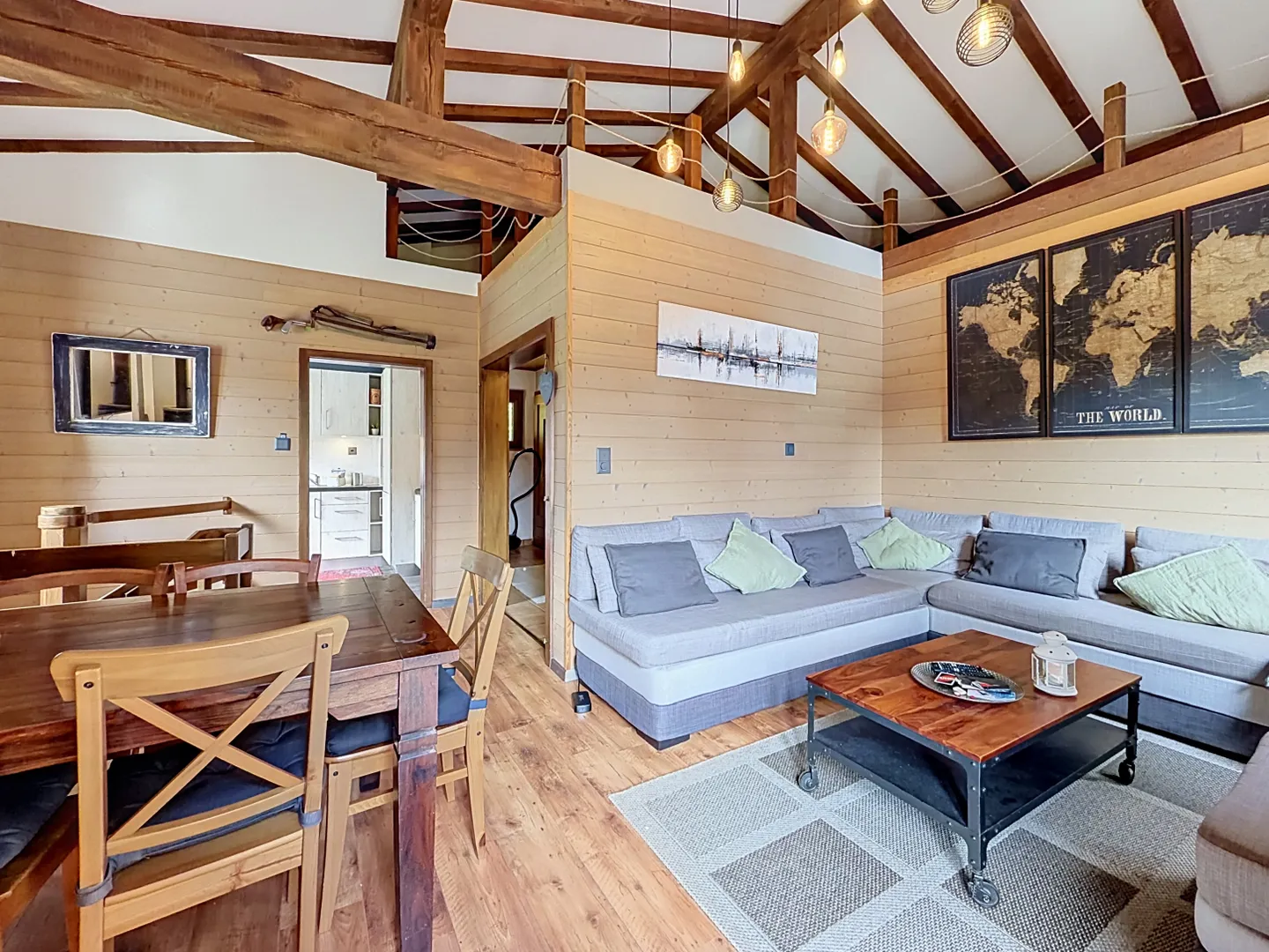 7-room Ski-in Chalet in the Heart of Les 4 Vallées - Photo 3 of 11