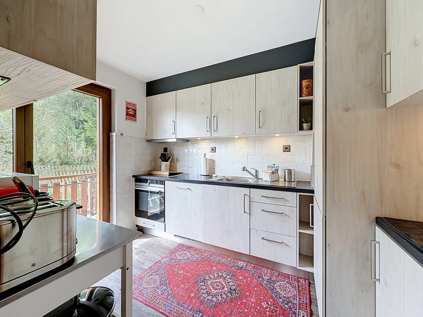 7-room Ski-in Chalet in the Heart of Les 4 Vallées - Photo 4 of 11
