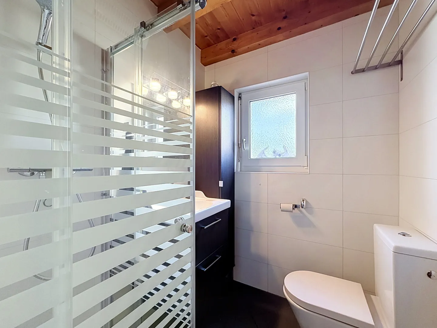 Geräumige, ruhige Villa, Terrasse und Jacuzzi - Foto 7 von 11