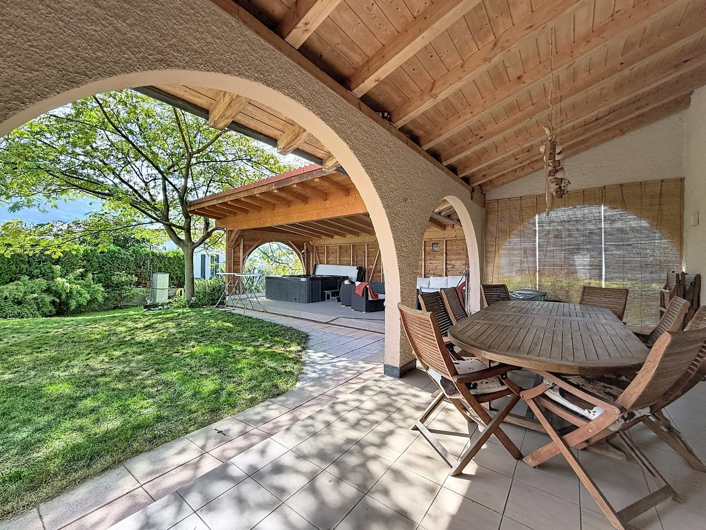 Geräumige, ruhige Villa, Terrasse und Jacuzzi - Foto 6 von 11