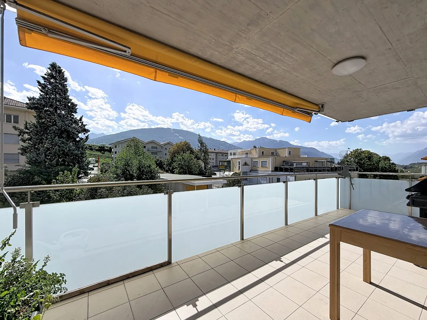 Superbo appartamento luminoso di 4.5 locali con balcone a Grimisuat - Vicino ai servizi - Foto 6 di 13