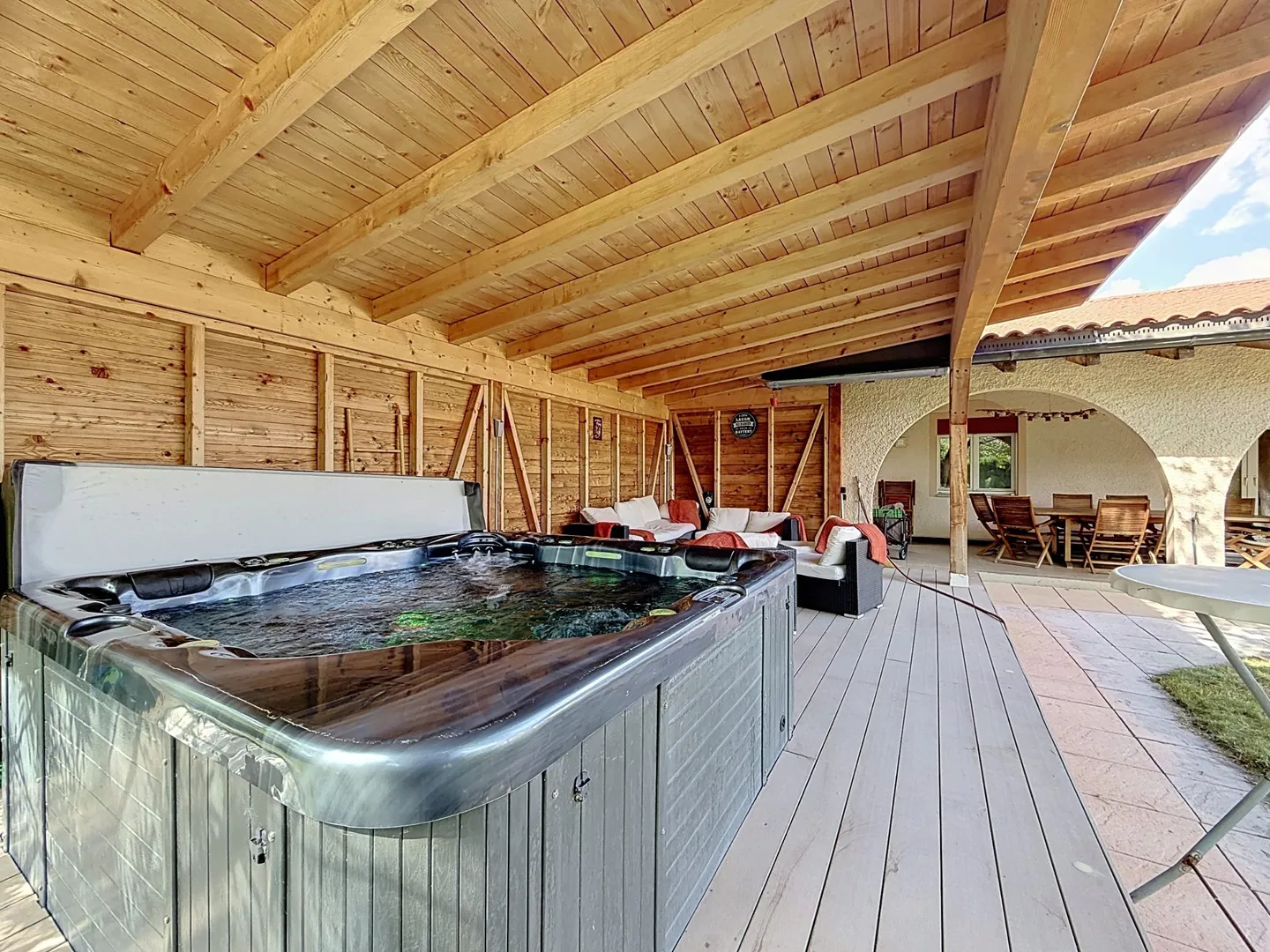 Geräumige, ruhige Villa, Terrasse und Jacuzzi - Foto 5 von 11