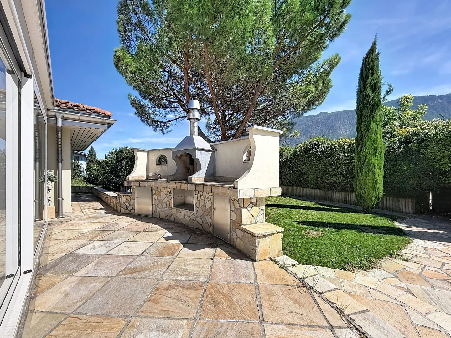 Villa spacieuse avec piscine - Photo 7 sur 13