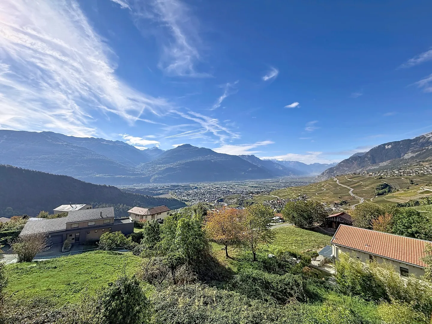 Attique Unique avec Vue Époustouflante - Photo 1 sur 13