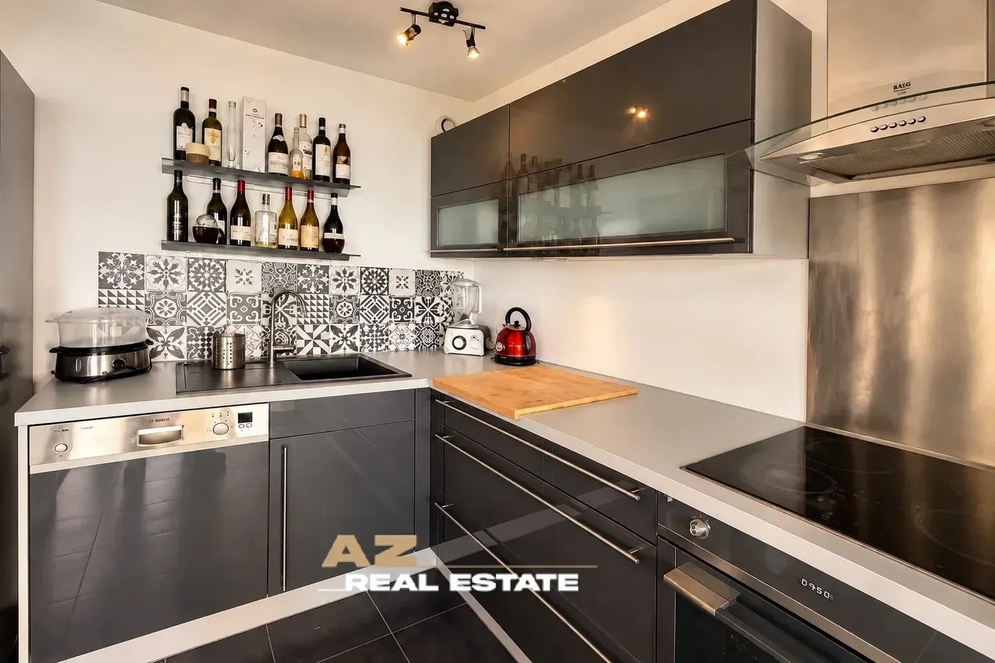 Panoramic view of Lake Geneva for this 3.5-room apartment in Belmont-sur-Lausanne - Photo 5 of 13