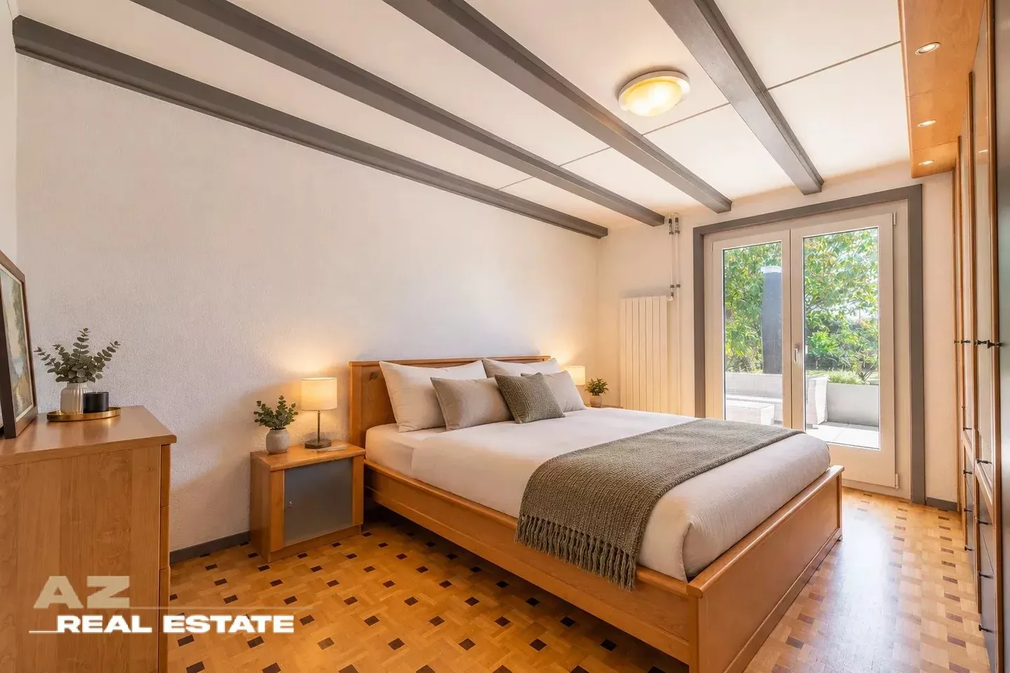 EXCLUSIVELY: Charming property surrounded by greenery - Photo 8 of 13