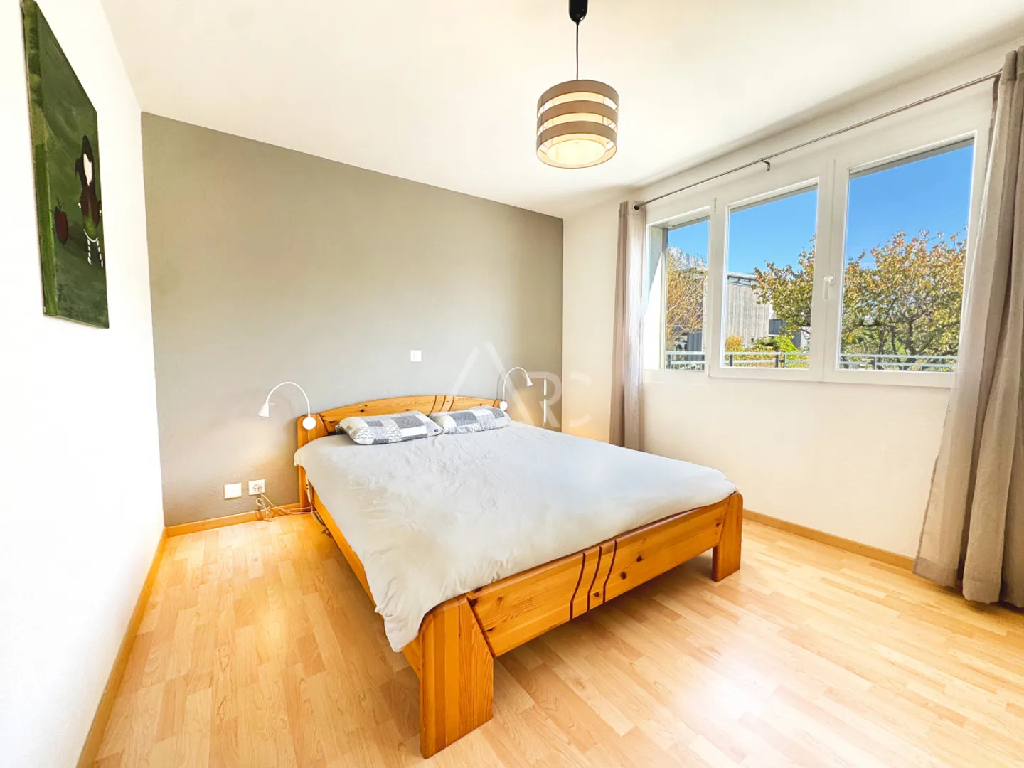 SUPERB 3.5 ROOMS GROUND FLOOR APARTMENT WITH TERRACE AND PRIVATE GARDEN IN MARTIGNY - Photo 7 of 10