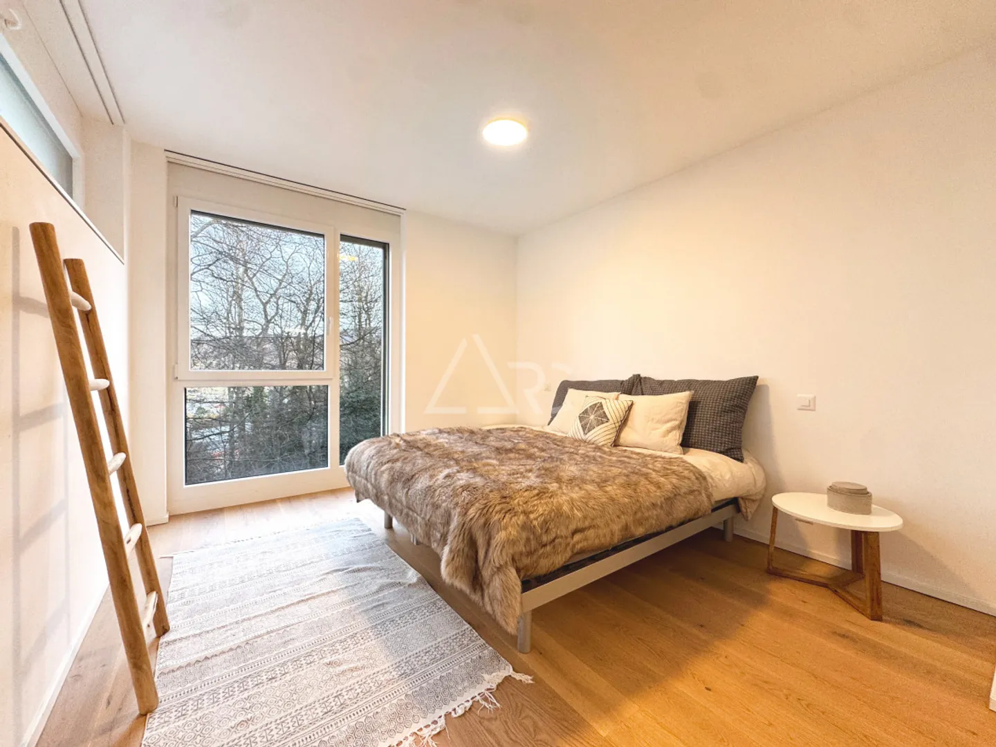 SPACIOUS 3.5P. OFFERING A BREATHTAKING VIEW! - Photo 7 of 10