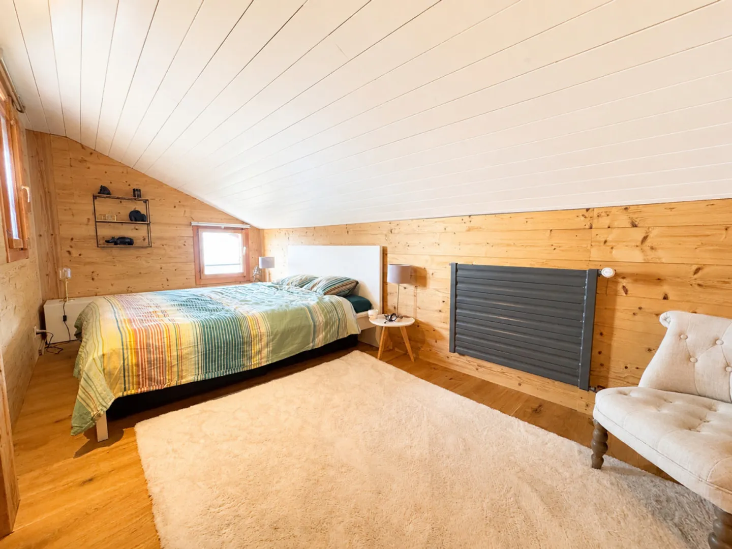 MAGNIFICENT RENOVATED CHALET – SECONDARY RESIDENCE &amp; SALES TO FOREIGNERS AUTHORIZED - Photo 10 of 12