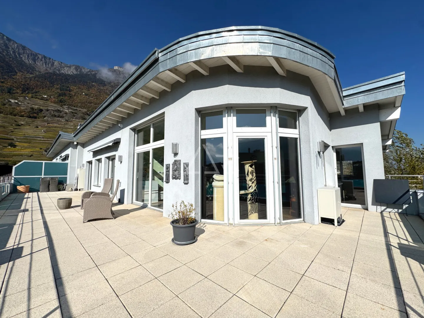 DACHGESCHOSS MIT PANORAMABLICK IM HERZEN VON FULLY - Foto 5 von 13