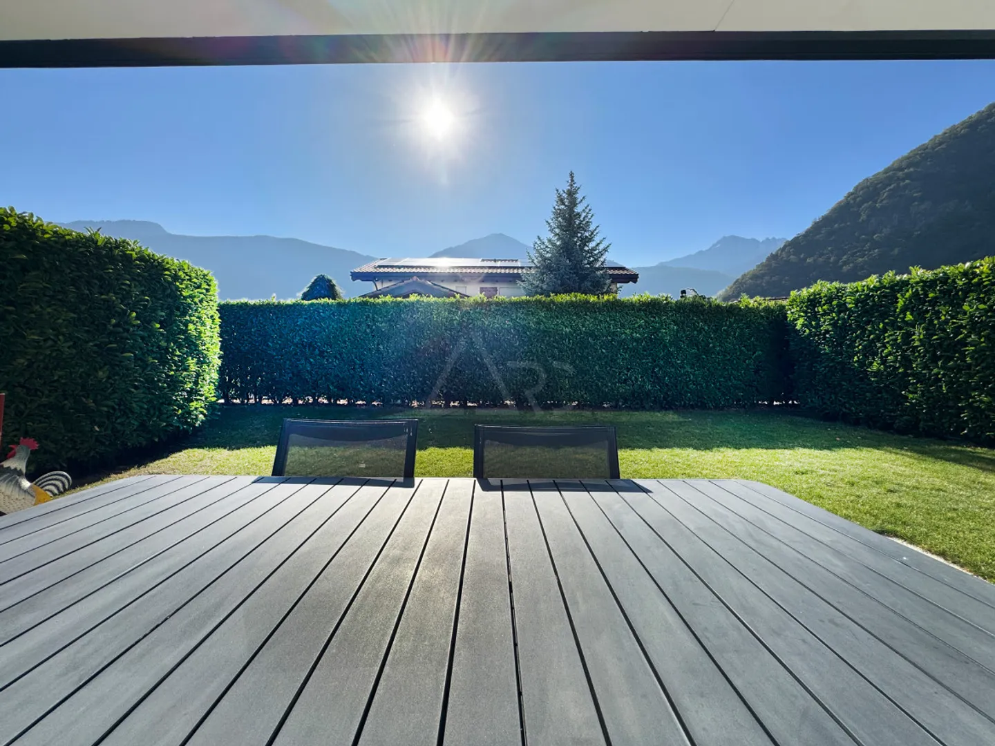 SUPERB 3.5 ROOMS GROUND FLOOR APARTMENT WITH TERRACE AND PRIVATE GARDEN IN MARTIGNY - Photo 9 of 10