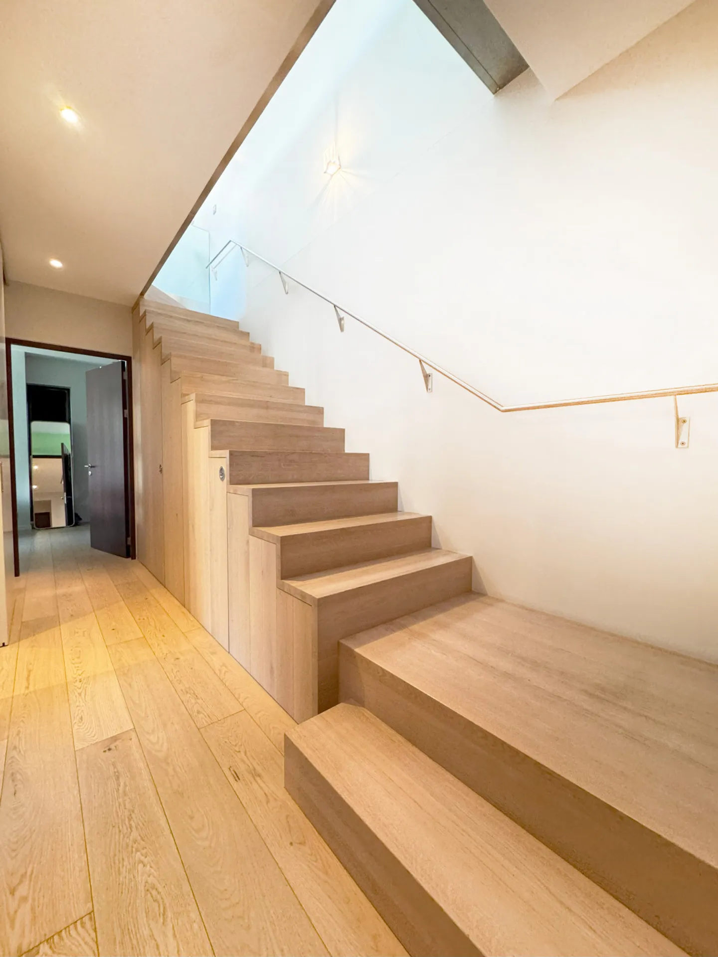 DUPLEX ATTICO NEL CENTRO DI MARTIGNY - Foto 6 di 9