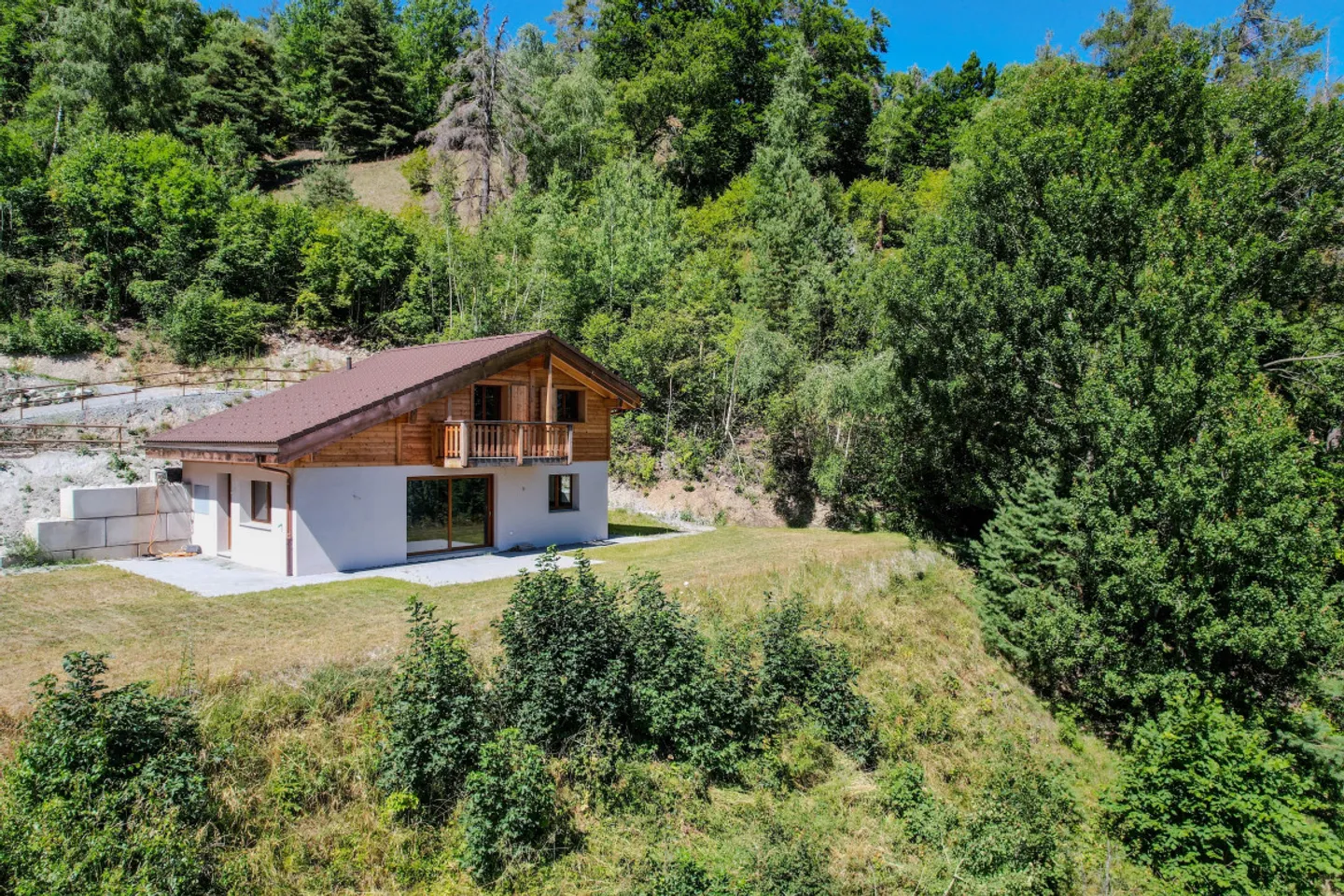 CHALETS NUOVI 4.5 STANZE CON VISTA PANORAMICA A SAXON - Foto 1 di 6