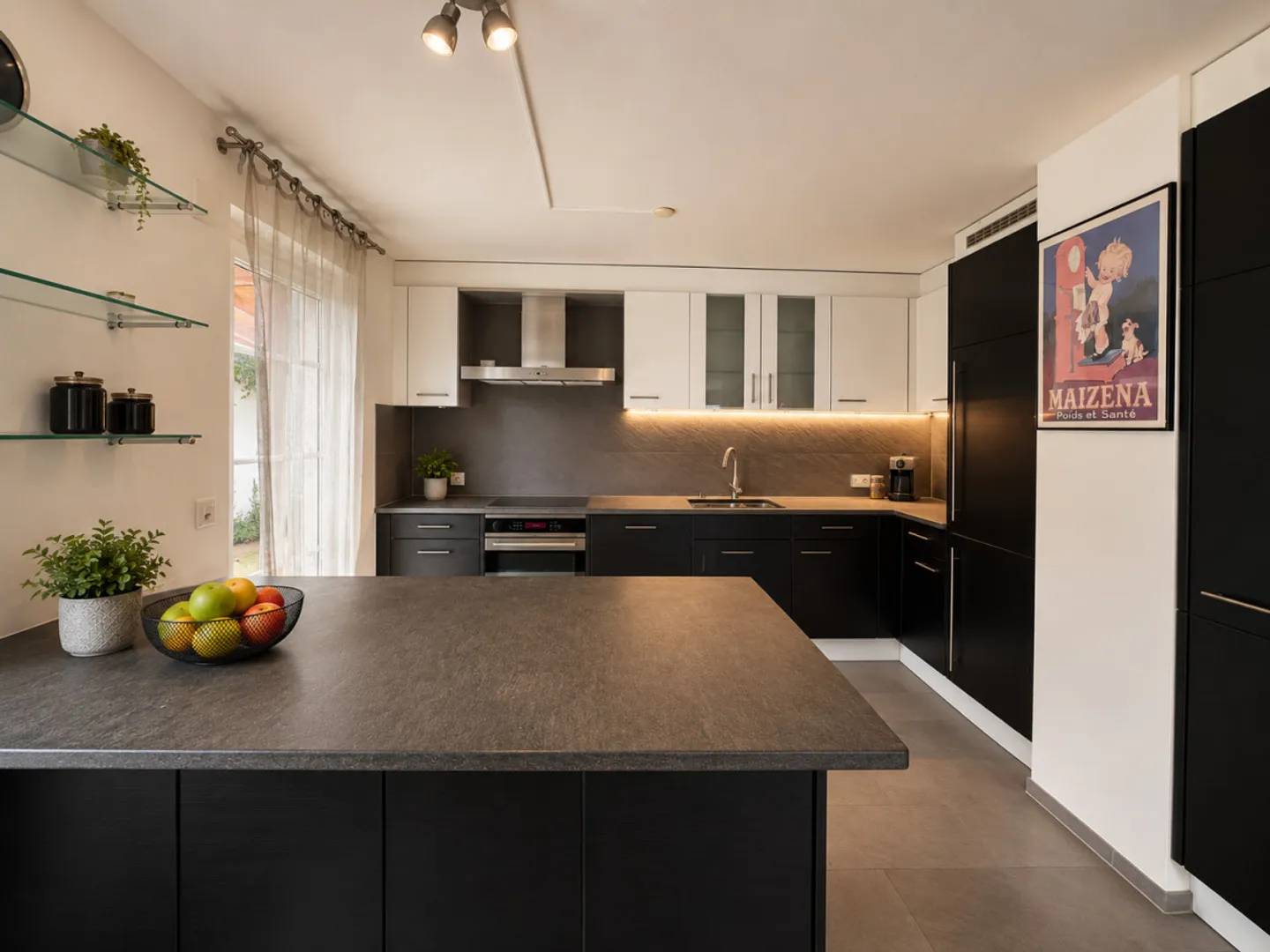 Lutry – Individual Villa with Breathtaking View - Photo 8 of 13