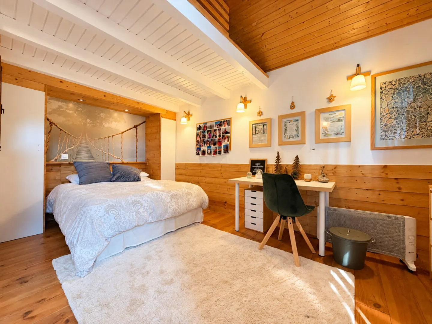 CHALET BERNARDINA – HISTORIC PROPERTY WITH PANORAMIC VIEW OF LAKE GENEVA - Photo 12 of 13