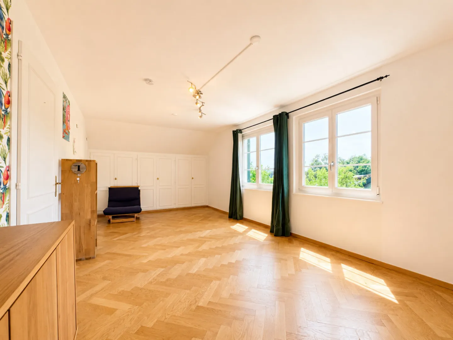 Lutry – Individual Villa with Breathtaking View - Photo 11 of 13